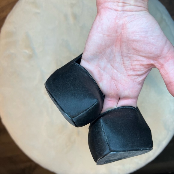 express matte satin stiletto heels - Picture 4 of 13